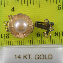 Load image into Gallery viewer, 14K Yellow Gold Triple Strands (3 Rows) Pink Pearl Clasp