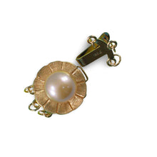 Load image into Gallery viewer, 14K Yellow Gold Triple Strands (3 Rows) Pink Pearl Clasp