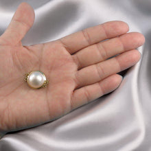 Load image into Gallery viewer, 14K Yellow Gold Triple Strands (3 Rows) 16mm White Mabe Pearl Divider