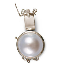 Load image into Gallery viewer, 14K Yellow Gold Triple Strands (3 Rows) 15mm White Mabe Pearl Clasp