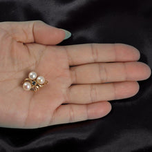 Load image into Gallery viewer, 14K Yellow Gold Sapphire &amp; 7-7.5mm White Cultured Pearl Clasp