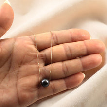 Load image into Gallery viewer, Black Cultured Pearl Floating Necklace in 14k Gold