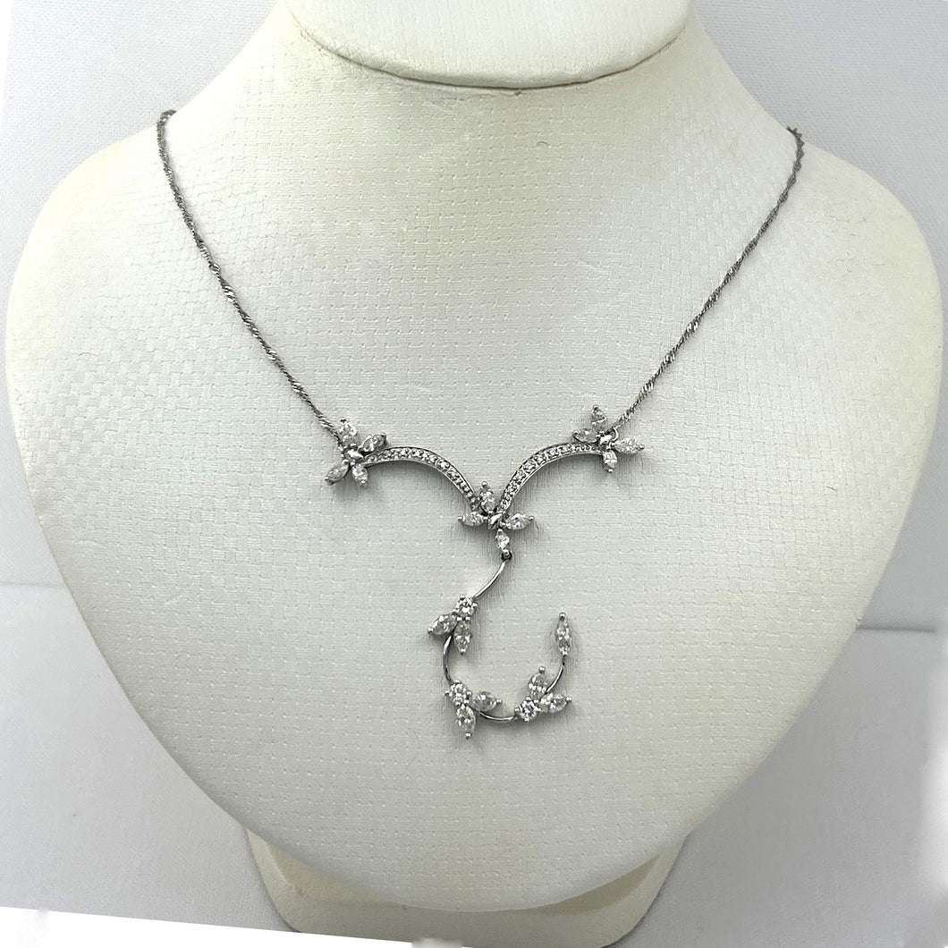 880001 18KT SOLID WHITE GOLD SIMPLE YET UNIQUE BEAUTIFUL DIAMONDS NECKLACE