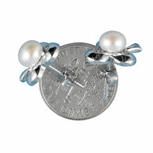 Load image into Gallery viewer, .925 Sterling Silver Clover Stud Earrings with White Pearl