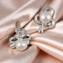 Load image into Gallery viewer, .925 Sterling Silver Clover Stud Earrings with White Pearl