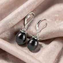 Load image into Gallery viewer, Sterling Silver Bali Bead Black Pearl Leverback Earrings