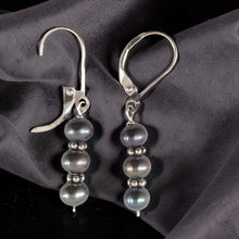 Load image into Gallery viewer, Sterling Silver Bali Bead Black Pearl Leverback Earrings