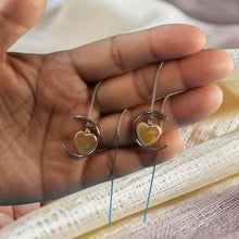 Load image into Gallery viewer, Sterling Silver Threader Peach Coin Pearl Earrings (Heart Shape)