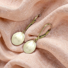 Load image into Gallery viewer, 14k Gold Filled White Baroque Pearl Leverback Earrings