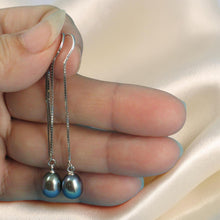 Load image into Gallery viewer, Sterling Silver Threader Black Pearl Drop Earrings