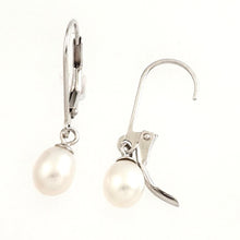 Load image into Gallery viewer, Sterling Silver .925 White Freshwater Pearl Leverback Dangle Earrings