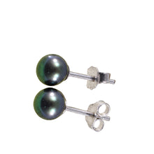 Load image into Gallery viewer, Sterling Silver Black Pearl Stud Earrings (5–5.5mm)