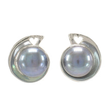 Load image into Gallery viewer, Sterling Silver 6–6.5mm Cultured Pearl Stud Earrings