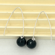 Load image into Gallery viewer, 9110871 SILVER 925 V SHAPED WIRE FACETED BLACK ONYX DANGLE HOOK EARRINGS