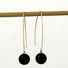 Load image into Gallery viewer, 9111891  BLACK ONYX 14K GOLD FILLED V SHAPED WIRE DANGLE HOOK EARRINGS