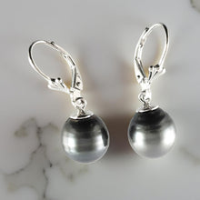 Load image into Gallery viewer, Solid Sterling Silver .925 Leverback Gray Tahitian Pearl Earrings