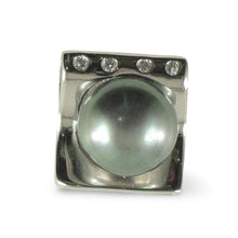 Load image into Gallery viewer, Sterling Silver 925 CZ &amp; Black Pearl Pendant