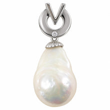 Load image into Gallery viewer, Sterling Silver 925 Baroque Pearl Pendant
