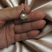 Load image into Gallery viewer, Sterling Silver 925 White Pearl Pendant
