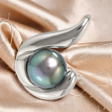 Load image into Gallery viewer, Sterling Silver 925 Hawaiian Fish Hook Black Pearl Pendant