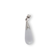 Load image into Gallery viewer, White Cat’s Eye Raindrop Sterling Silver Pendant