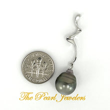 Load image into Gallery viewer, 92T0093A BAROQUE NATURAL BLACK TAHITIAN PEARL PENDANT SILVER TWIST BAIL