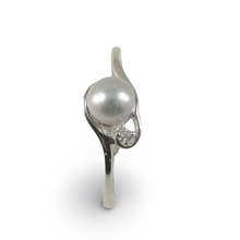 Load image into Gallery viewer, Solid Sterling Silver .925 Silver-Tone Cultured Pearl &amp; Cubic Zirconia Accent Ring