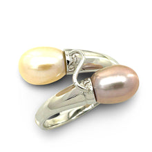 Load image into Gallery viewer, Solid Sterling Silver .925 Twin Peach &amp; Pink Freshwater Pearl Cocktail Ring