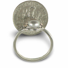 Load image into Gallery viewer, Sterling Silver .925 Silver Cultured Pearl Solitaire Ring