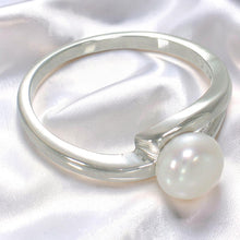 Load image into Gallery viewer, Solid Sterling Silver .925 5–6 mm White Freshwater Pearl Solitaire Ring