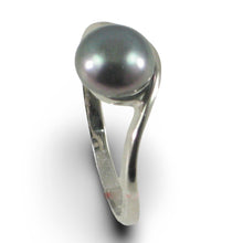 Load image into Gallery viewer, Solid Sterling Silver .925 Divot-Design Freshwater Pearl Solitaire Ring