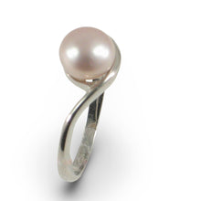 Load image into Gallery viewer, Solid Sterling Silver .925 Divot-Design Freshwater Pearl Solitaire Ring