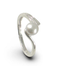 Load image into Gallery viewer, Solid Sterling Silver .925 Silver-Tone Freshwater Pearl Solitaire Ring