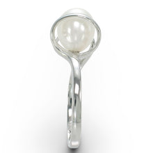 Load image into Gallery viewer, Classic .925 Sterling Silver White Pearl Ring