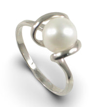 Load image into Gallery viewer, Classic .925 Sterling Silver White Pearl Ring