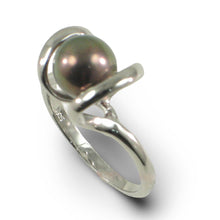 Load image into Gallery viewer, Classic .925 Sterling Silver Black-Peacock Pearl Ring