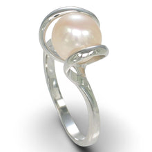 Load image into Gallery viewer, Classic .925 Sterling Silver Pink-Peach Pearl Ring