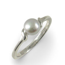 Load image into Gallery viewer, Solid Sterling Silver .925 Silver-Tone Freshwater Cultured Pearl Solitaire Ring