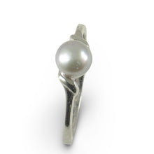 Load image into Gallery viewer, Solid Sterling Silver .925 Silver-Tone Freshwater Cultured Pearl Solitaire Ring