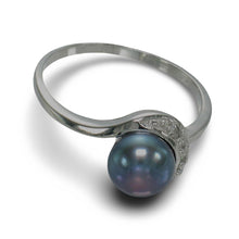 Load image into Gallery viewer, Solid Sterling Silver .925 Black-Gray Freshwater Cultured Pearl &amp; CZ Crescent Ring