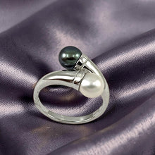 Load image into Gallery viewer, Solid Sterling Silver .925 Twin Black &amp; White Freshwater Cultured Pearl Cocktail Ring
