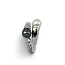 Load image into Gallery viewer, Solid Sterling Silver .925 Twin Black &amp; White Freshwater Cultured Pearl Cocktail Ring