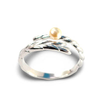 Load image into Gallery viewer, Solid Sterling Silver .925 Peach Freshwater Cultured Pearl Wheat-Style Adjustable Ring
