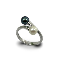 Load image into Gallery viewer, Twin AAA Black &amp; White Freshwater Pearl Cocktail Ring – .925 Sterling Silver
