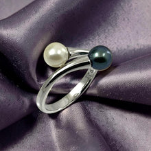 Load image into Gallery viewer, Twin AAA Black &amp; White Freshwater Pearl Cocktail Ring – .925 Sterling Silver