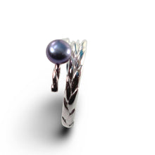 Load image into Gallery viewer, Adjustable Wheat-Style Black Pearl Ring – .925 Sterling Silver