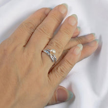 Load image into Gallery viewer, Adjustable Wheat-Style Peach Freshwater Pearl Ring – .925 Sterling Silver