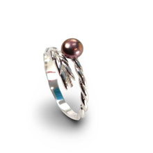Load image into Gallery viewer, Adjustable Wheat-Style Eggplant Freshwater Pearl Ring – .925 Sterling Silver