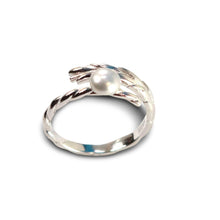 Load image into Gallery viewer, Adjustable Wheat-Style Silver-Gray Freshwater Pearl Ring – .925 Sterling Silver