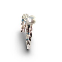 Load image into Gallery viewer, Adjustable Wheat-Style Silver-Gray Freshwater Pearl Ring – .925 Sterling Silver